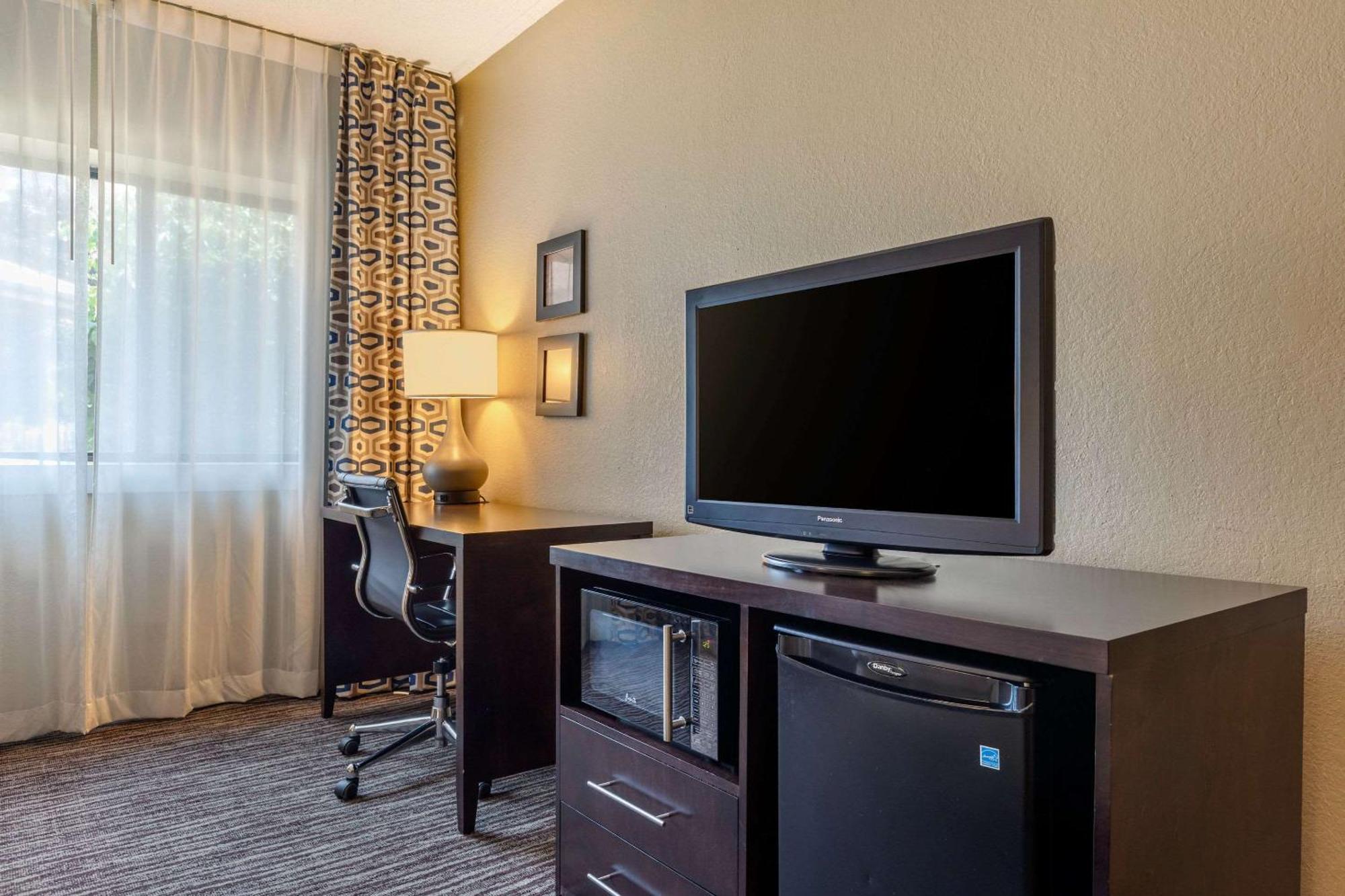 Suburban Studios Arlington Heights Elk Grove Esterno foto